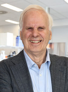Tony Cunningham AO
