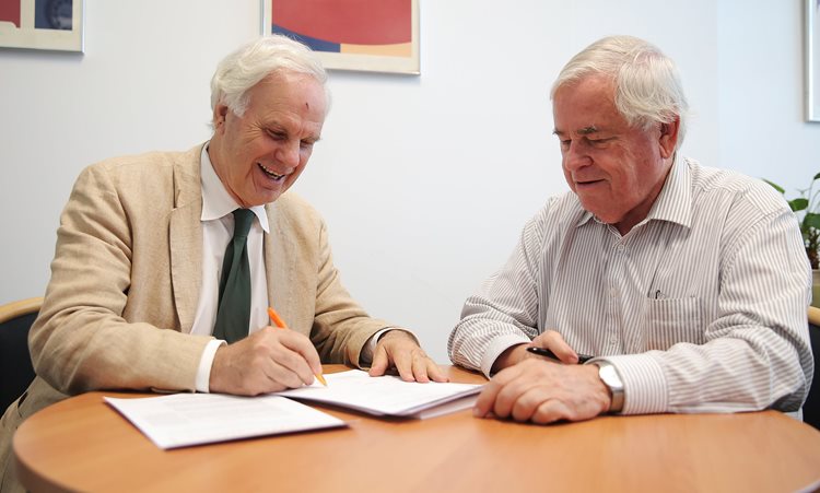Breakthrough agreement to accelerate medical research